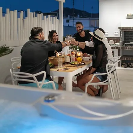 Manda Luxury Apartmán *