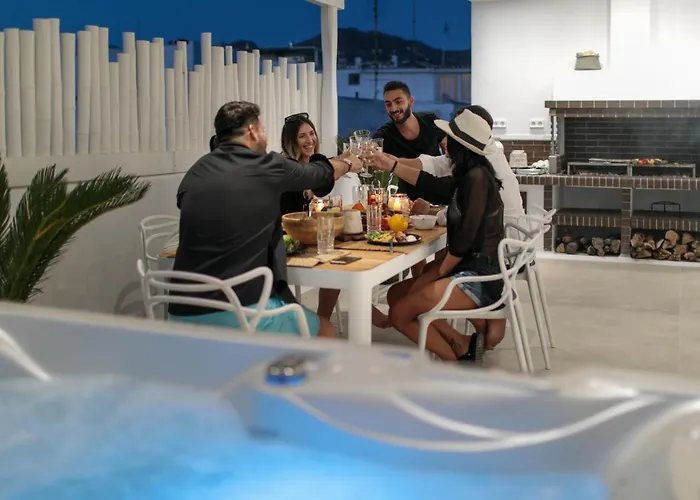 Manda Luxury Lägenhet *