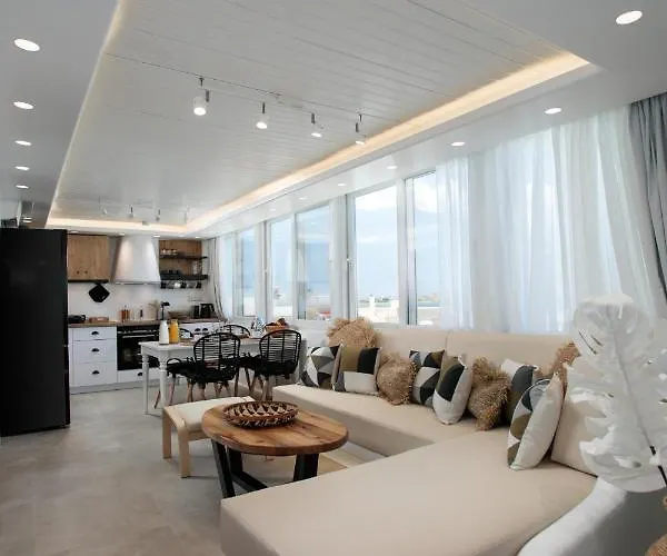 Manda Luxury Lägenhet *