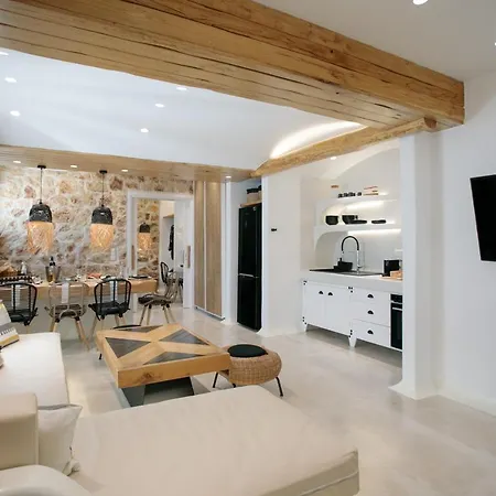 Manda Luxury * Naxos City